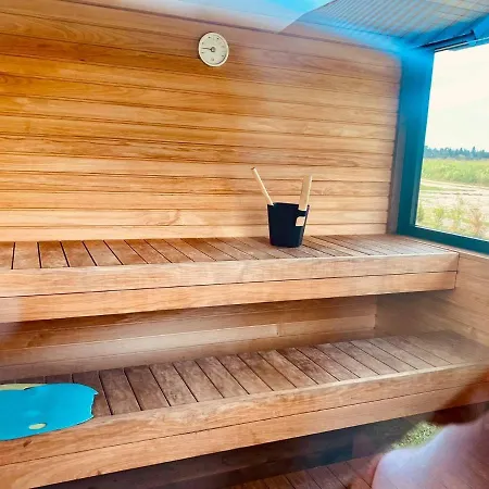 Seaside Wooden Spithami