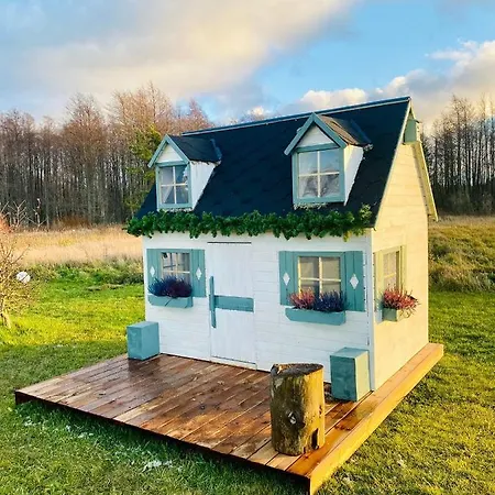 Seaside Wooden Spithami